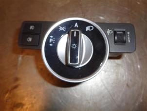 Gebruikte Schakelaar Licht Mercedes C (W204) Prijs op aanvraag aangeboden door Autohandel-Smet Gebroeders NV