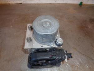 Gebruikte ABS Pomp Renault Twingo III (AH) Prijs op aanvraag aangeboden door Autohandel-Smet Gebroeders NV