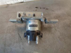 Gebruikte Relais Nissan Note (E12) 1.2 DIG-S 98 Prijs op aanvraag aangeboden door Autohandel-Smet Gebroeders NV