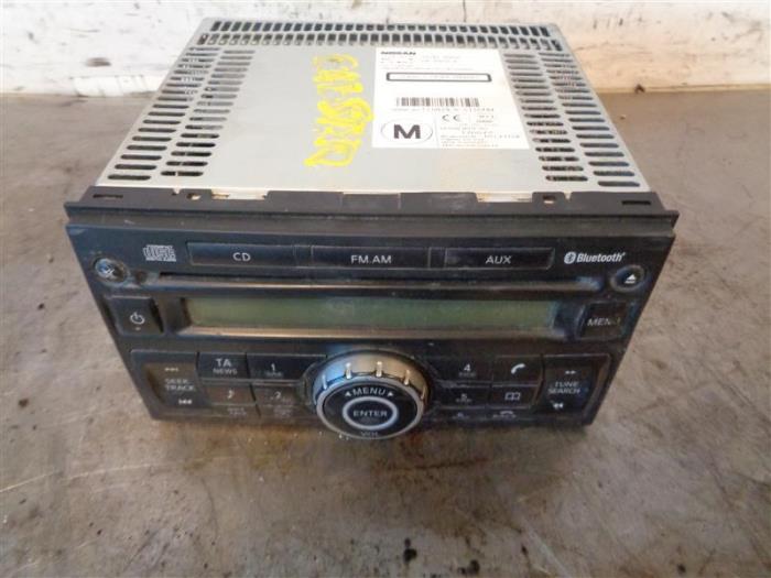 Radio CD Speler van een Nissan Cabstar (F22) 35.14/45.14 DCI 2014