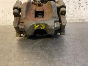 Gebruikte Remklauw (Tang) rechts-achter Jaguar XE 2.0d 180 16V Prijs op aanvraag aangeboden door Autohandel-Smet Gebroeders NV