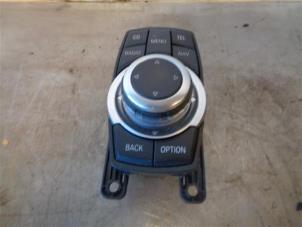 Gebruikte MMI schakelaar BMW 5 serie Touring (F11) 520d 16V Prijs op aanvraag aangeboden door Autohandel-Smet Gebroeders NV