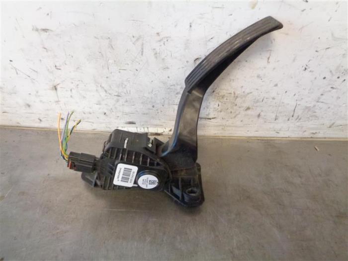Gaspedaalpositie Sensor van een Ford Ranger 2.2 TDCi 16V 125 4x4 2014