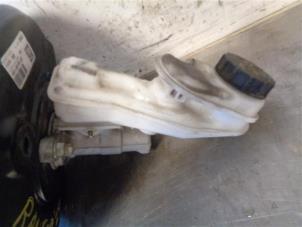 Gebruikte Hoofdremcilinder Ford Ranger 2.2 TDCi 16V 125 4x4 Prijs op aanvraag aangeboden door Autohandel-Smet Gebroeders NV