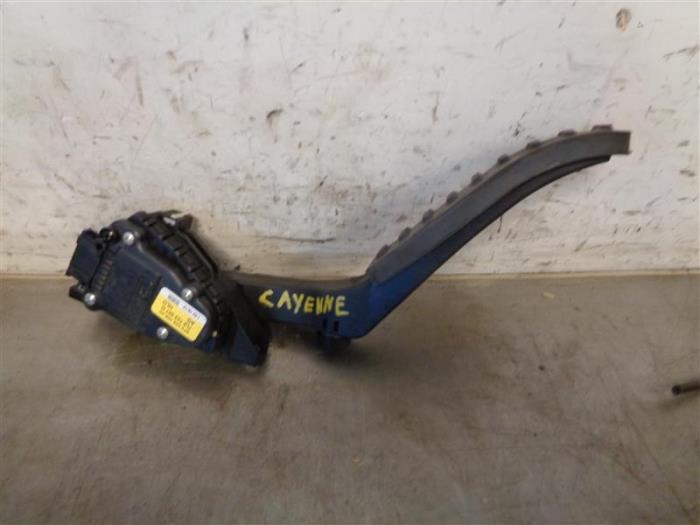 Gebruikte Sensor Gaspedaalpositie Porsche Cayenne II (92A) 3.0 TDI V6 24V Prijs op aanvraag aangeboden door Autohandel-Smet Gebroeders NV