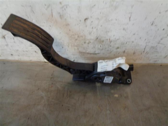 Gebruikte Gaspedaalpositie Sensor Ford Focus 3 Wagon 1.0 Ti-VCT EcoBoost 12V 100 Prijs op aanvraag aangeboden door Autohandel-Smet Gebroeders NV