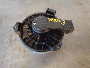 Gebruikte Kachel Ventilatiemotor Toyota Verso S 1.33 16V Dual VVT-I Prijs op aanvraag aangeboden door Autohandel-Smet Gebroeders NV
