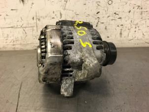 Gebruikte Alternator Toyota Verso S 1.33 16V Dual VVT-I Prijs op aanvraag aangeboden door Autohandel-Smet Gebroeders NV