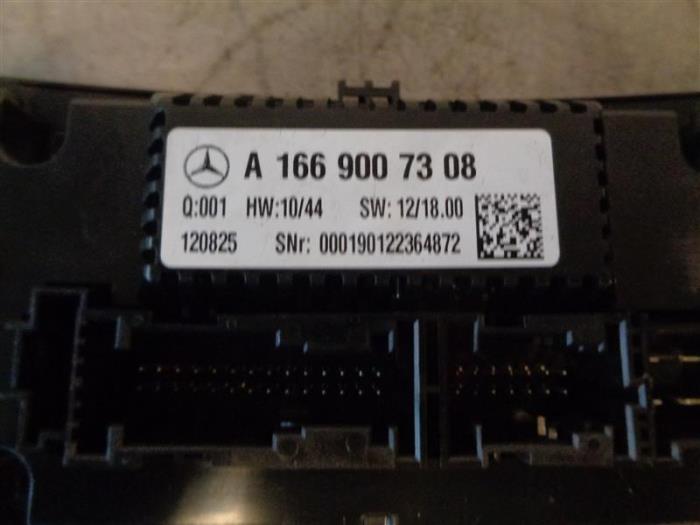 Airco bedieningspaneel van een Mercedes-Benz GL (X166) 5.5 GL 63 AMG V8 32V 4-Matic 2013