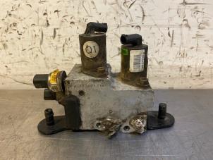 Gebruikte Sensor Stabilisatie Regel Mercedes GL (X166) 5.5 GL 63 AMG V8 32V 4-Matic Prijs op aanvraag aangeboden door Autohandel-Smet Gebroeders NV