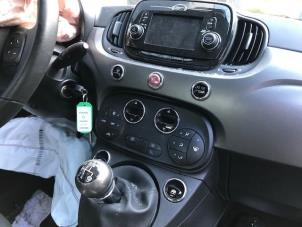 Gebruikte Radiobedienings paneel Fiat 500 (312) 1.2 69 Prijs op aanvraag aangeboden door Autohandel-Smet Gebroeders NV