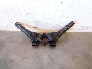 Gebruikte Licht + Raw Schakelaar Hyundai i20 1.4i 16V Prijs op aanvraag aangeboden door Autohandel-Smet Gebroeders NV