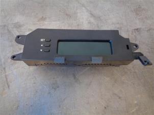 Gebruikte Display Interieur Hyundai i20 1.4i 16V Prijs op aanvraag aangeboden door Autohandel-Smet Gebroeders NV