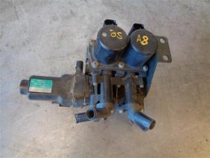 Gebruikte Koelvloeistof pomp Audi A8 Prijs op aanvraag aangeboden door Autohandel-Smet Gebroeders NV