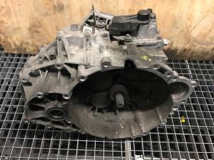 Gebruikte Versnellingsbak Volvo S60 Prijs op aanvraag aangeboden door Autohandel-Smet Gebroeders NV