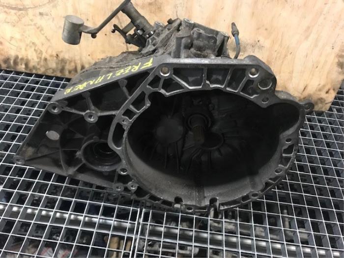 Gebruikte Versnellingsbak Landrover Freelander Hard Top Prijs op aanvraag aangeboden door Autohandel-Smet Gebroeders NV