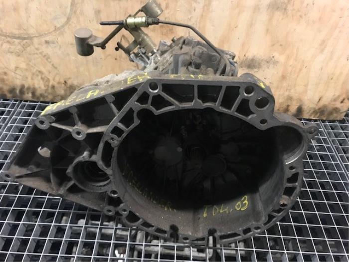 Gebruikte Versnellingsbak Landrover Freelander Hard Top Prijs op aanvraag aangeboden door Autohandel-Smet Gebroeders NV