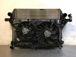 Gebruikte Intercooler Opel Movano Combi 2.3 CDTi 16V FWD Prijs op aanvraag aangeboden door Autohandel-Smet Gebroeders NV