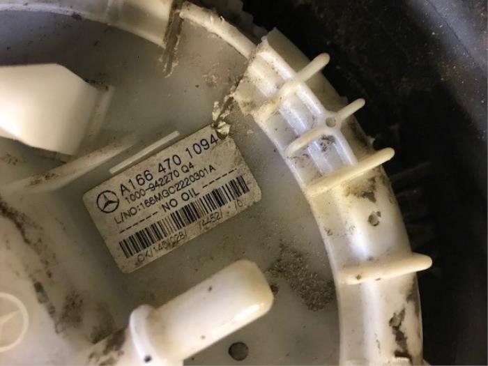 Gebruikte Tank element Pomp Mercedes GL (X166) 5.5 GL 63 AMG V8 32V 4-Matic Prijs op aanvraag aangeboden door Autohandel-Smet Gebroeders NV