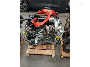 Gebruikte Motor Ssang Yong Tivoli Grand 1.5 T-GDi 16V Prijs op aanvraag aangeboden door Autohandel-Smet Gebroeders NV