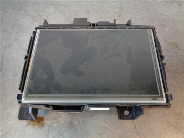 Gebruikte Display Interieur Renault Captur I (2R) 0.9 Energy TCE 12V Prijs op aanvraag aangeboden door Autohandel-Smet Gebroeders NV