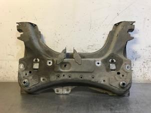 Gebruikte Subframe Renault Clio IV Estate/Grandtour (7R) 1.5 Energy dCi 90 FAP Prijs op aanvraag aangeboden door Autohandel-Smet Gebroeders NV