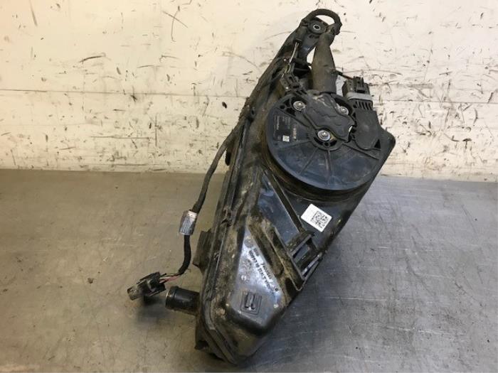 Gebruikte Adblue tank BMW 1 serie (F20) 116d 1.5 12V TwinPower Prijs op aanvraag aangeboden door Autohandel-Smet Gebroeders NV