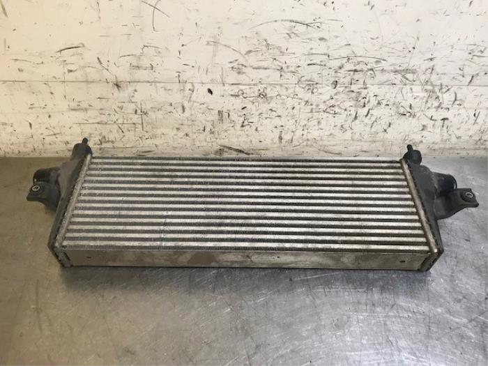 Gebruikte Intercooler Toyota Hilux V/VI 2.4 D4D-F 16V 4x4 Prijs op aanvraag aangeboden door Autohandel-Smet Gebroeders NV