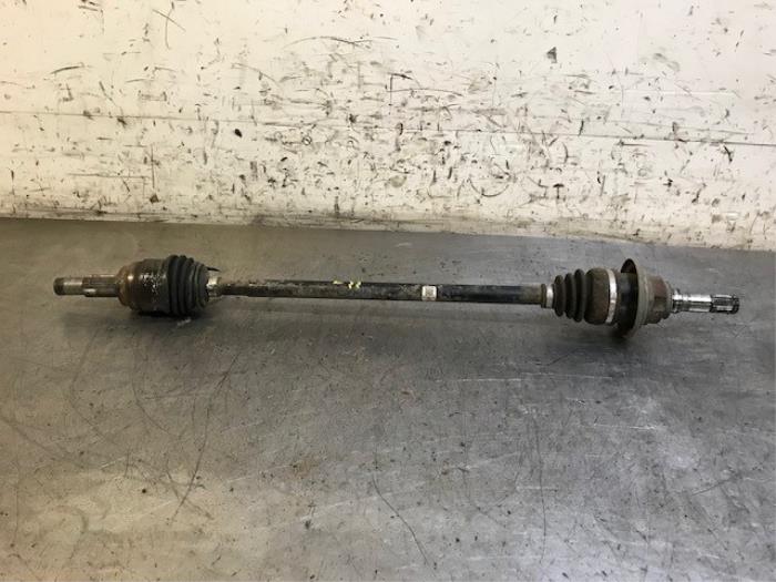 Gebruikte Steekas rechts-achter Mazda CX-5 II (KF) 2.2 SkyActiv-D 184 16V 4WD Prijs op aanvraag aangeboden door Autohandel-Smet Gebroeders NV