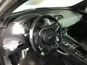 Gebruikte Airbag set + dashboard Jaguar F-Pace 2.0 D 180 16V AWD Prijs op aanvraag aangeboden door Autohandel-Smet Gebroeders NV