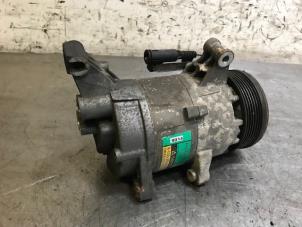 Gebruikte Aircopomp BMW Mini One/Cooper (R50) 1.6 16V One Prijs op aanvraag aangeboden door Autohandel-Smet Gebroeders NV