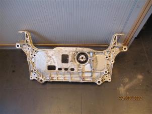 Gebruikte Subframe Seat Alhambra (7N) 2.0 TDI 16V Prijs op aanvraag aangeboden door Autohandel-Smet Gebroeders NV