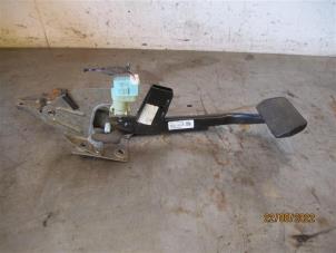 Gebruikte Rempedaal Ford Kuga II (DM2) 2.0 TDCi 16V 120 Prijs op aanvraag aangeboden door Autohandel-Smet Gebroeders NV