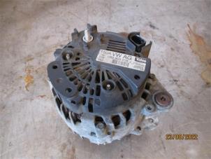 Gebruikte Alternator Audi A5 (8T3) 2.7 TDI V6 24V Prijs op aanvraag aangeboden door Autohandel-Smet Gebroeders NV
