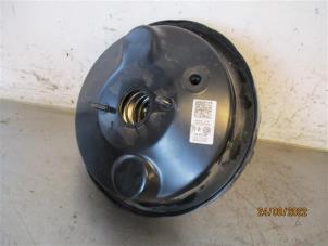 Gebruikte Rembekrachtiger Volkswagen Transporter/Caravelle T6 2.0 TDI Prijs op aanvraag aangeboden door Autohandel-Smet Gebroeders NV