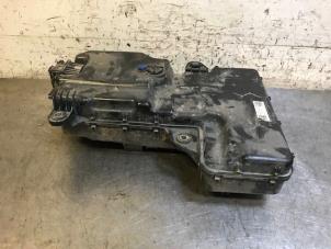 Gebruikte Adblue tank Volkswagen Transporter/Caravelle T6 2.0 TDI Prijs op aanvraag aangeboden door Autohandel-Smet Gebroeders NV