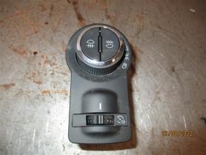 Gebruikte Licht Schakelaar Opel Mokka/Mokka X 1.4 Turbo 16V 4x2 Prijs op aanvraag aangeboden door Autohandel-Smet Gebroeders NV