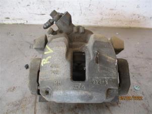 Gebruikte Remklauw (Tang) rechts-voor DS Automobiles DS 7 Crossback 1.5 BlueHDI 130 Prijs op aanvraag aangeboden door Autohandel-Smet Gebroeders NV