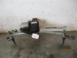 Gebruikte Ruitenwismotor + Mechaniek DS Automobiles DS 7 Crossback 1.5 BlueHDI 130 Prijs op aanvraag aangeboden door Autohandel-Smet Gebroeders NV