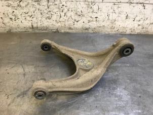 Gebruikte Draagarm boven rechts-achter DS Automobiles DS 7 Crossback 1.5 BlueHDI 130 Prijs op aanvraag aangeboden door Autohandel-Smet Gebroeders NV