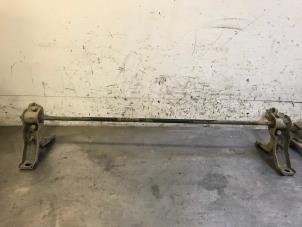 Gebruikte Stabilisatorstang achter DS Automobiles DS 7 Crossback 1.5 BlueHDI 130 Prijs op aanvraag aangeboden door Autohandel-Smet Gebroeders NV