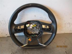 Gebruikte Stuurwiel DS Automobiles DS 7 Crossback 1.5 BlueHDI 130 Prijs op aanvraag aangeboden door Autohandel-Smet Gebroeders NV