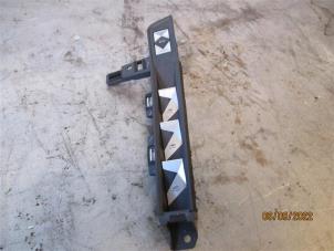 Gebruikte Elektrisch Raam Schakelaar DS Automobiles DS 7 Crossback 1.5 BlueHDI 130 Prijs op aanvraag aangeboden door Autohandel-Smet Gebroeders NV