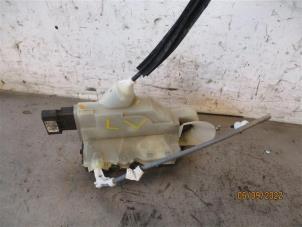 Gebruikte Deurslot Mechaniek 4Deurs links-voor DS Automobiles DS 7 Crossback 1.5 BlueHDI 130 Prijs op aanvraag aangeboden door Autohandel-Smet Gebroeders NV