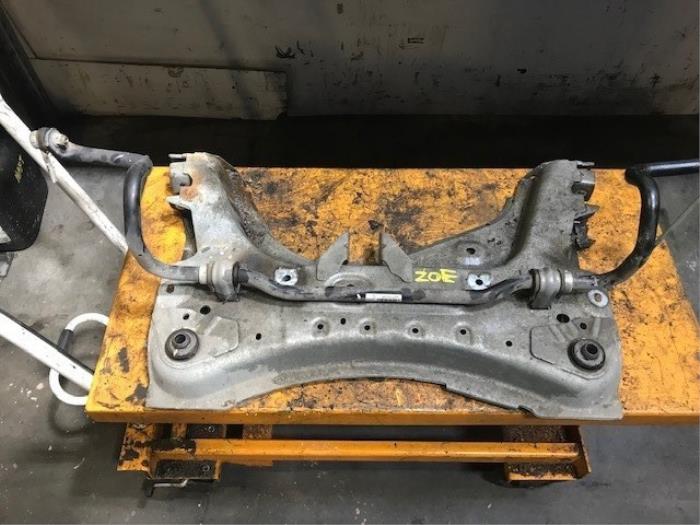 Gebruikte Subframe Renault Zoé (AG) 46kW Prijs op aanvraag aangeboden door Autohandel-Smet Gebroeders NV