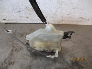 Gebruikte Slotmechaniek Portier 4Deurs rechts-voor DS Automobiles DS 7 Crossback 1.5 BlueHDI 130 Prijs op aanvraag aangeboden door Autohandel-Smet Gebroeders NV