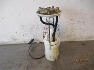 Gebruikte Tank element Pomp Renault Master II (FD/HD) 2.5 dCi 16V Prijs op aanvraag aangeboden door Autohandel-Smet Gebroeders NV