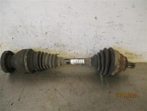 Gebruikte Cardanas links-voor (VWA) Volkswagen Tiguan (5N1/2) 2.0 TDI 16V 4Motion Prijs op aanvraag aangeboden door Autohandel-Smet Gebroeders NV