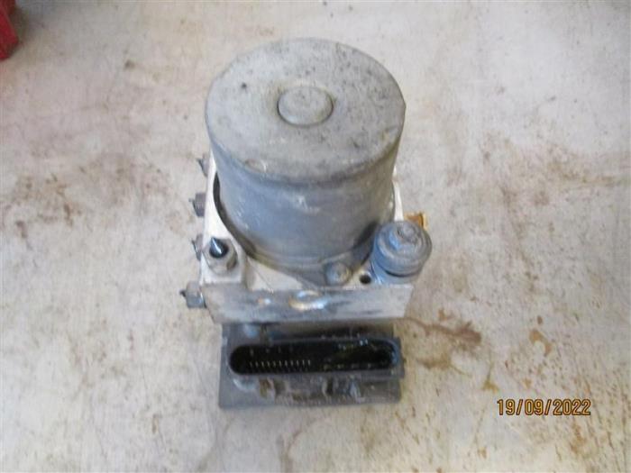 Gebruikte ABS Pomp Peugeot 307 SW (3H) 1.6 HDi 16V Prijs op aanvraag aangeboden door Autohandel-Smet Gebroeders NV