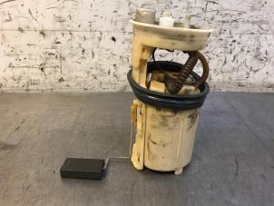 Gebruikte Tank element Pomp Volkswagen New Beetle (9C1/9G1) 1.6 Prijs op aanvraag aangeboden door Autohandel-Smet Gebroeders NV